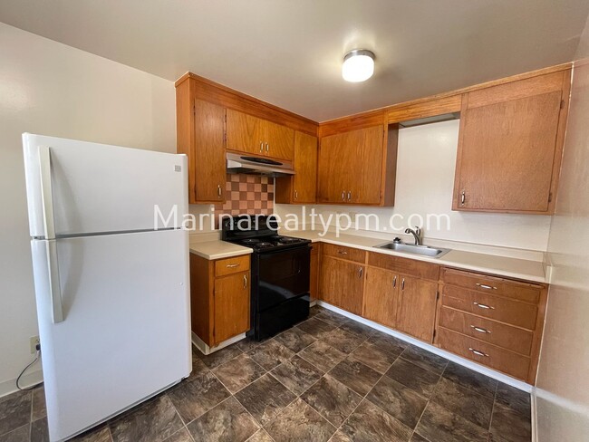 Building Photo - 1502-1508 Valle Vista Ave