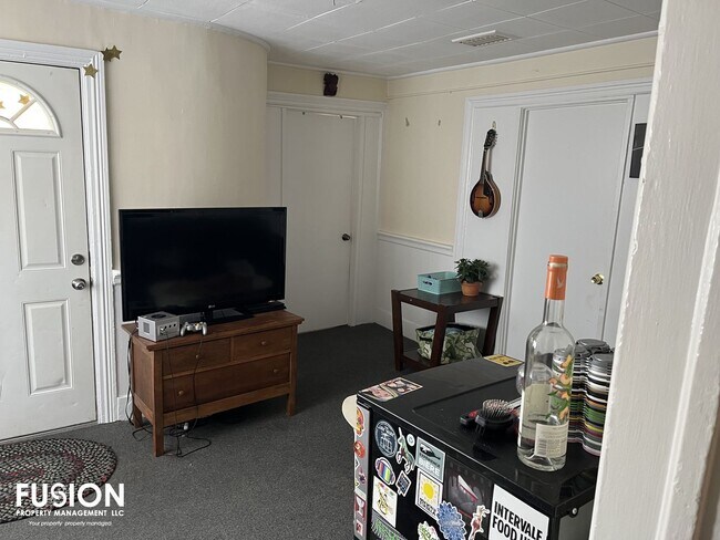 Building Photo - 46 Lafountain St