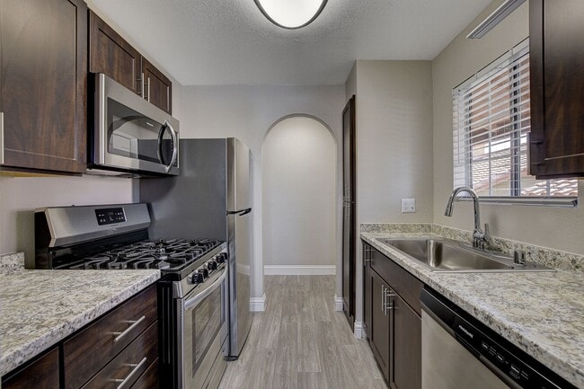Building Photo - Invitational Apartments