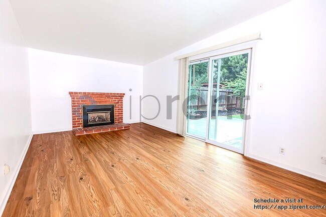 Building Photo - 3040 Blane Way