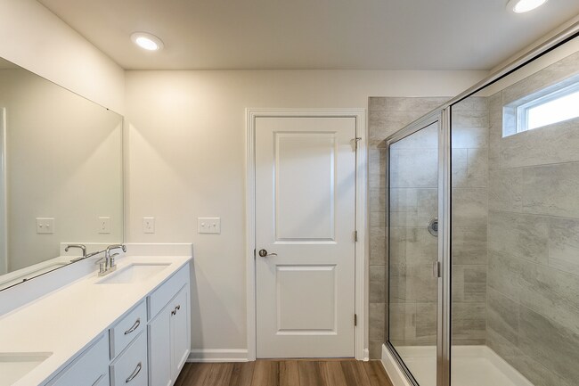 Building Photo - 5514 Hydrangea St