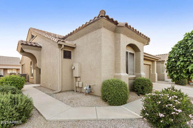 Building Photo - 4202 E Broadway Rd