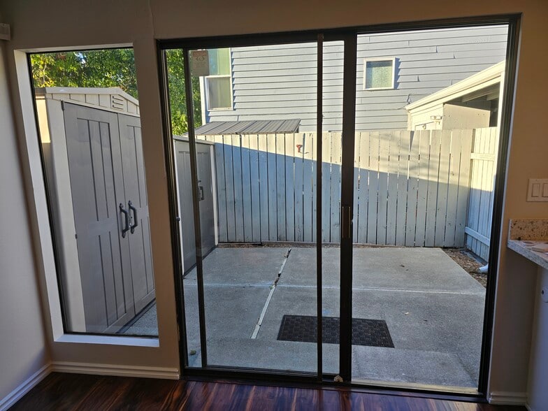 Building Photo - 12512 SE 42nd St