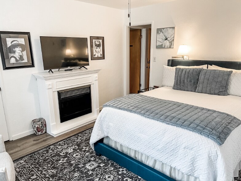 Building Photo - 1042 Easum Dr