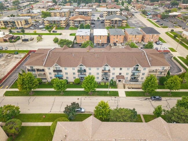 Building Photo - 9400 S 79th Ave