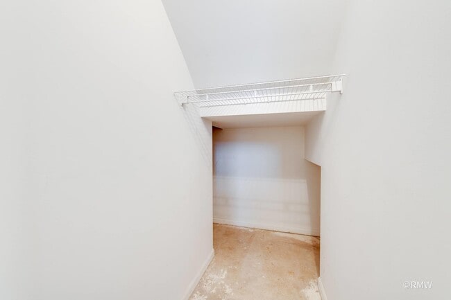 Building Photo - 1223 Summersweet Ln