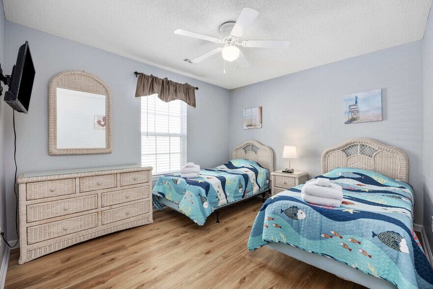 Building Photo - 111B S Yaupon Dr