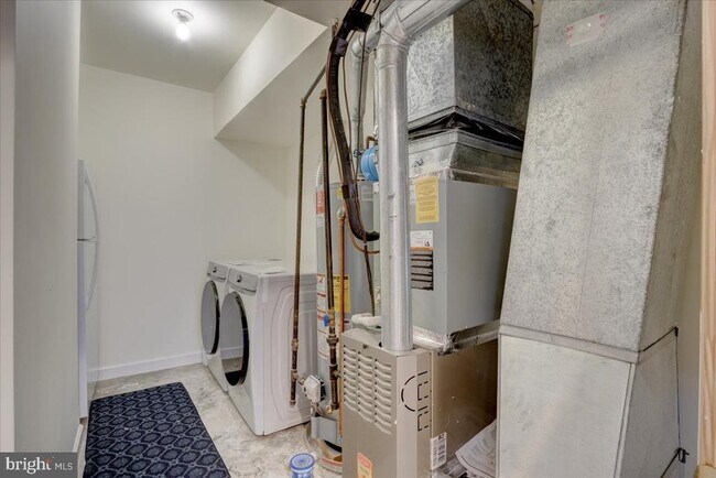 Building Photo - 12307 Sleepy Lake Ct