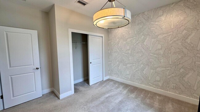 Building Photo - 1832 Sandpiper Pointe Pl