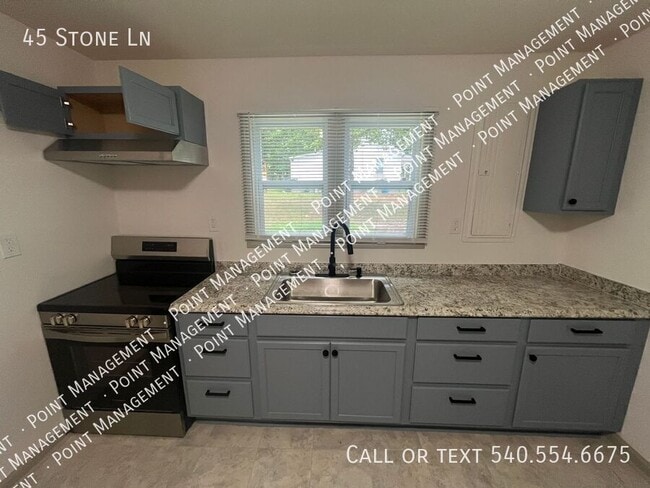 Building Photo - 45 Stone Ln