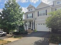 Building Photo - 2441 Winthrop Dr