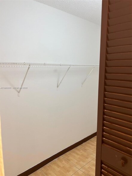 Building Photo - 10651 SW 108th Ave