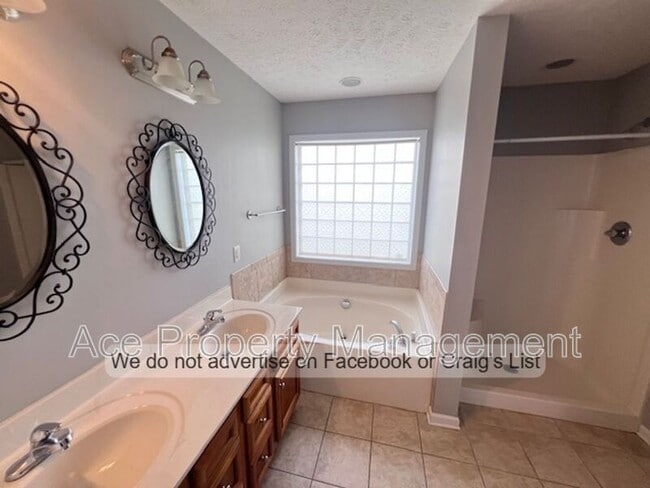 Building Photo - 4331 Jockey Whip Ln