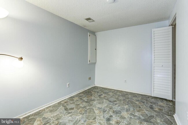 Building Photo - 20573 Summersong Ln