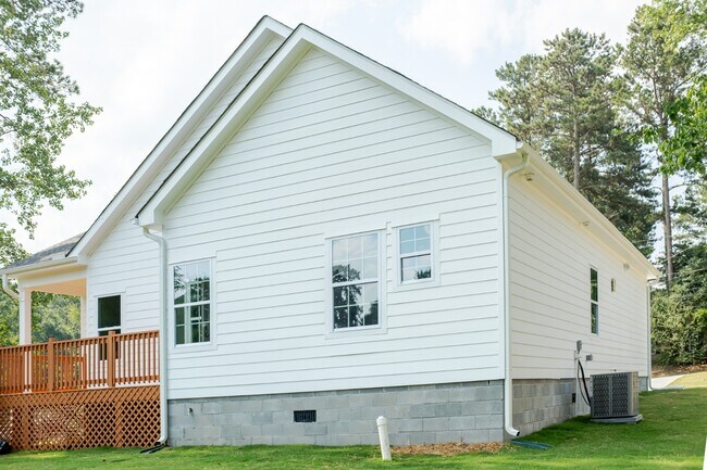 Building Photo - 111 Miller Rd