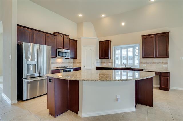 Building Photo - 7747 Ivanhoe Dr