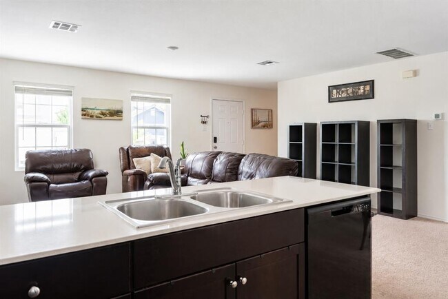 Building Photo - 193 Gypsum Vly