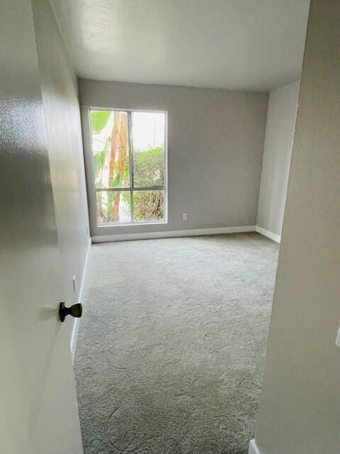 Building Photo - 3555 Ruffin Rd