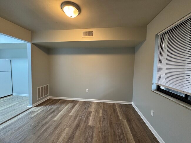 Building Photo - THE VILLAGES SOUTH 310