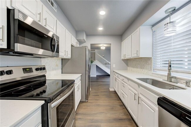 Building Photo - 2833 Indian Creek Blvd