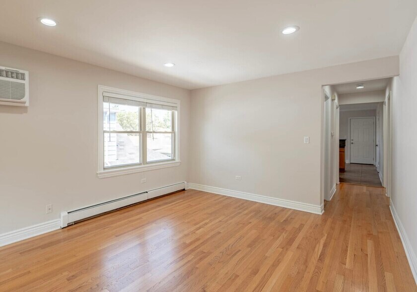 Building Photo - 2207 N 74th Ct