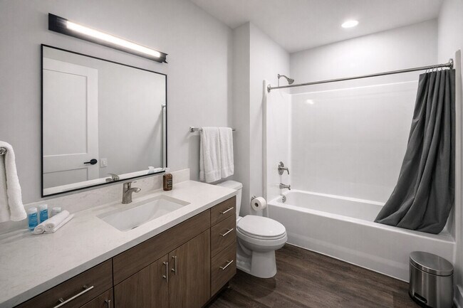 Building Photo - 4619 Douglas St