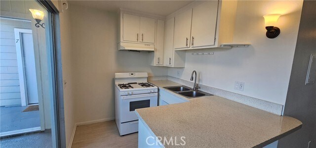 Building Photo - 102 Avenida San Fernando