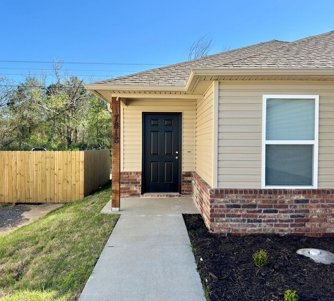 Building Photo - New Construction Living: 3 Bed, 2 Bath, 2-...