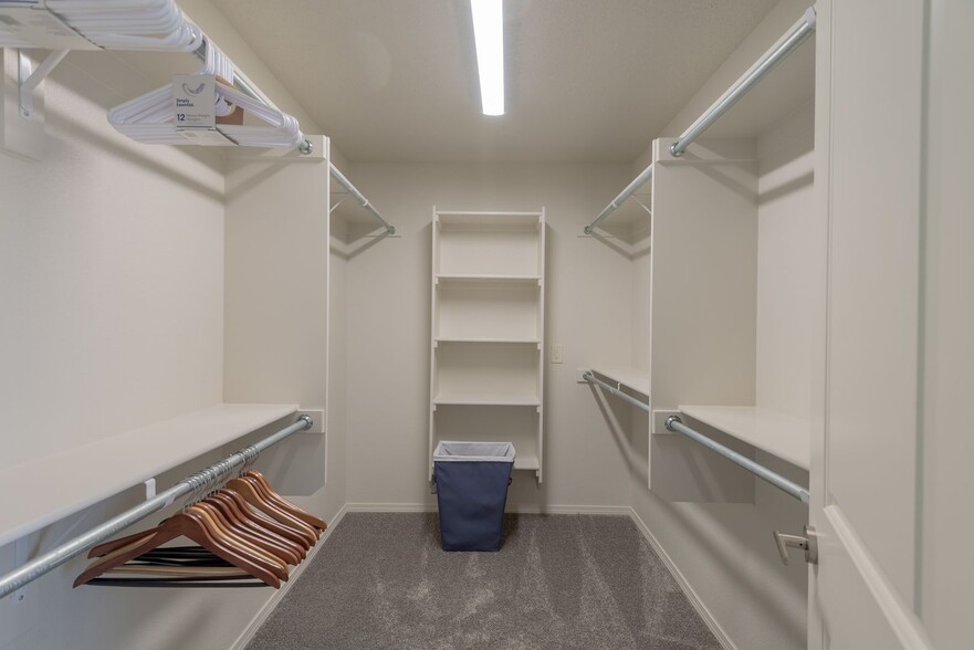 Interior Photo - Horizon Village