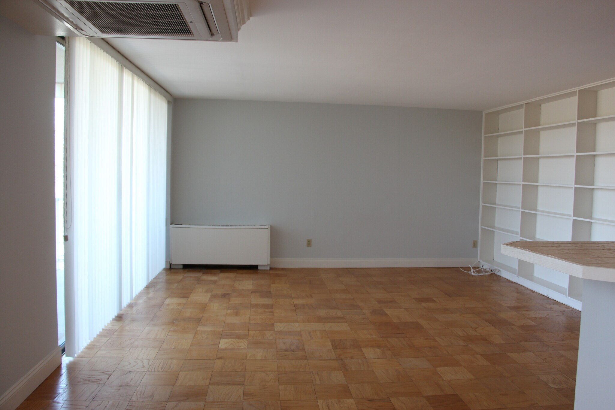Building Photo - 1512 S Arlington Ridge Rd