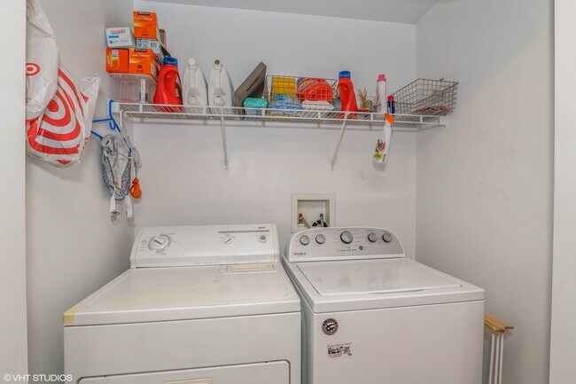Building Photo - 358 S Winchester Dr