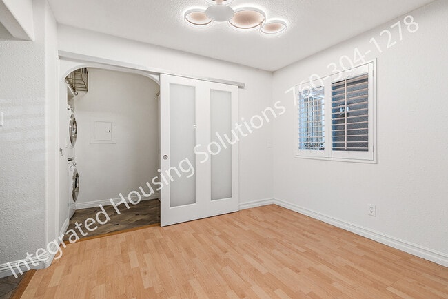 Building Photo - 5927 Mildred St