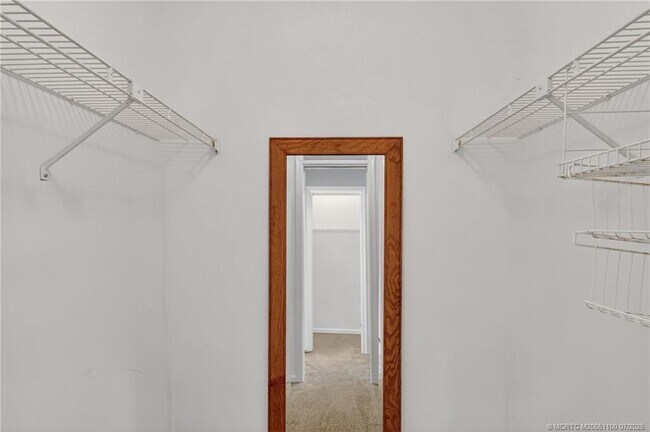 Building Photo - 6060 SE Martinique Dr