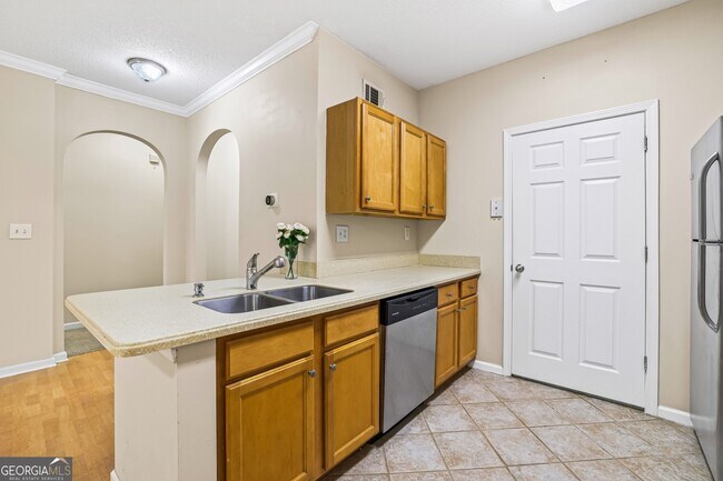 Building Photo - 4333 Dunwoody Park