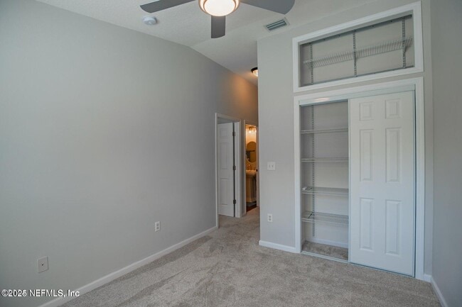 Building Photo - 721 Crystal Way