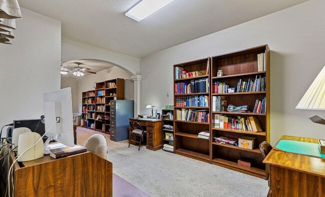 Building Photo - Gorgeous Townhouse in Pueblos at Alameda R...
