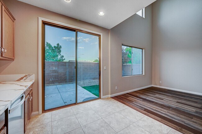 Building Photo - Three Bedroom Home in Spring Mountain Ranch