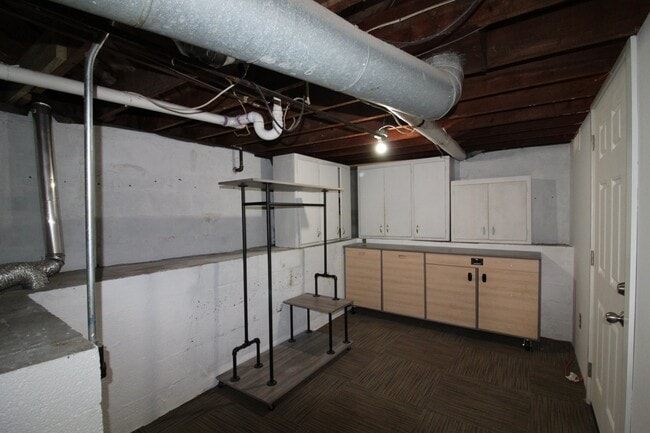 Building Photo - Award winning schools. Stunning home.  Centrally Located. One car garage/fenced in back yard.
