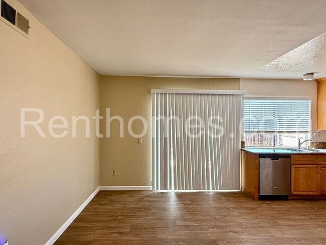 Building Photo - 10946 Decatur Rd