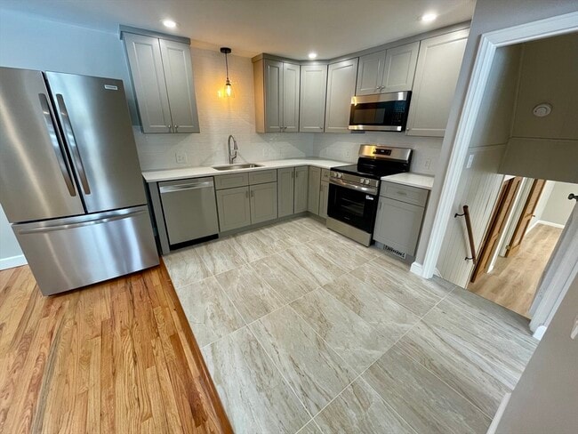 Building Photo - 34 Foster Dr