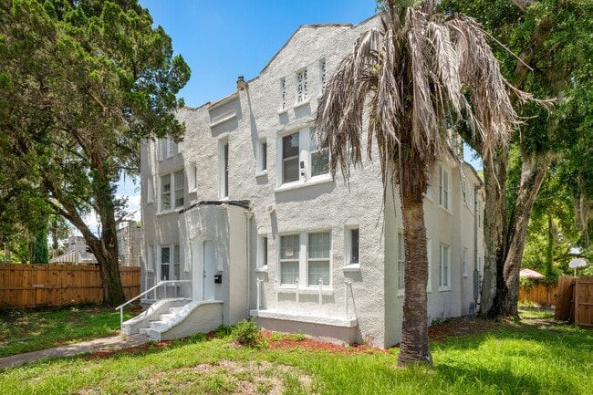 Building Photo - 3524 Boulevard