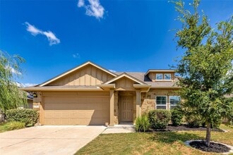 Building Photo - 710 Mitchell Dr