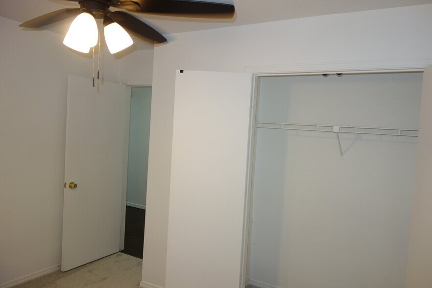 Secondary Bedroom - 6656 S Utica Pl