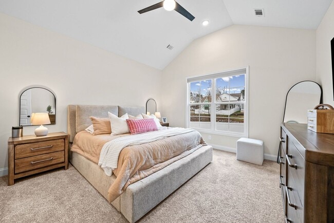 Building Photo - Gorgeous 3 Bedroom Pet Friendly Home For Rent in Pleasant View