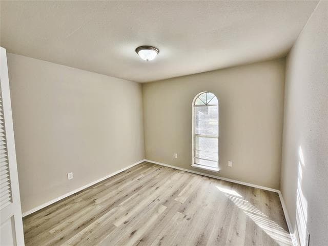 Building Photo - 4118 Salem Dr