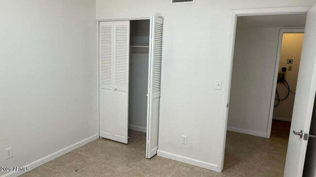 Building Photo - 925 N College Ave