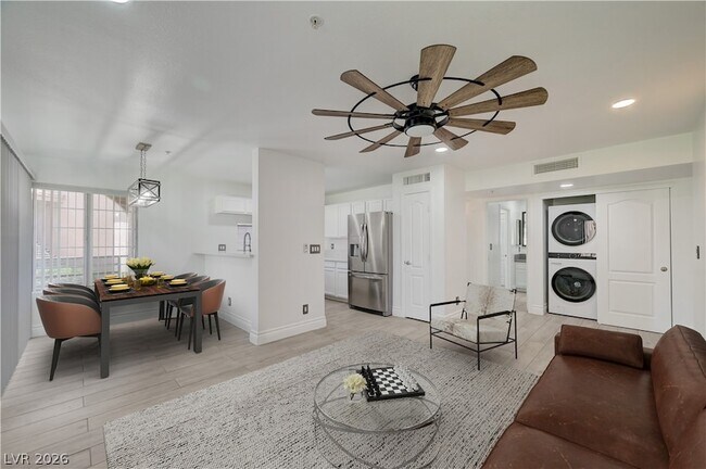 Building Photo - 2120 Sealion Dr