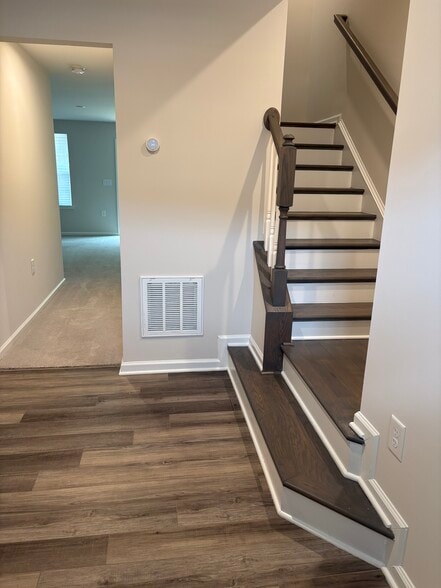 Building Photo - 6621 Pathfinder Way
