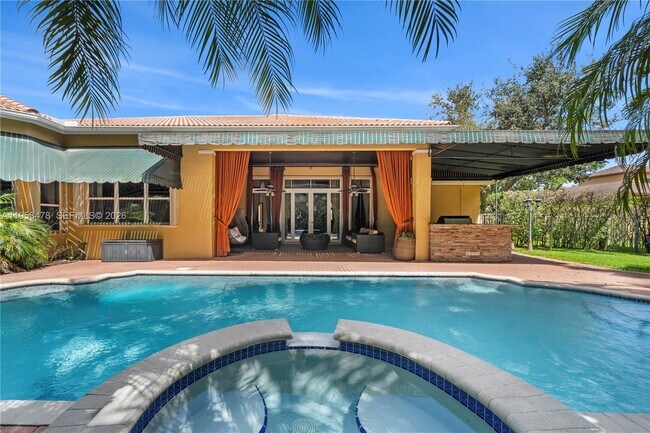 Building Photo - 14130 SW 33rd Ct