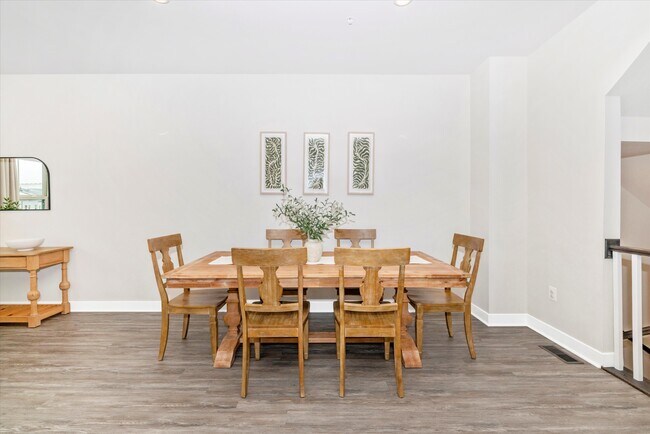 Building Photo - 5824 Pecking Stone St